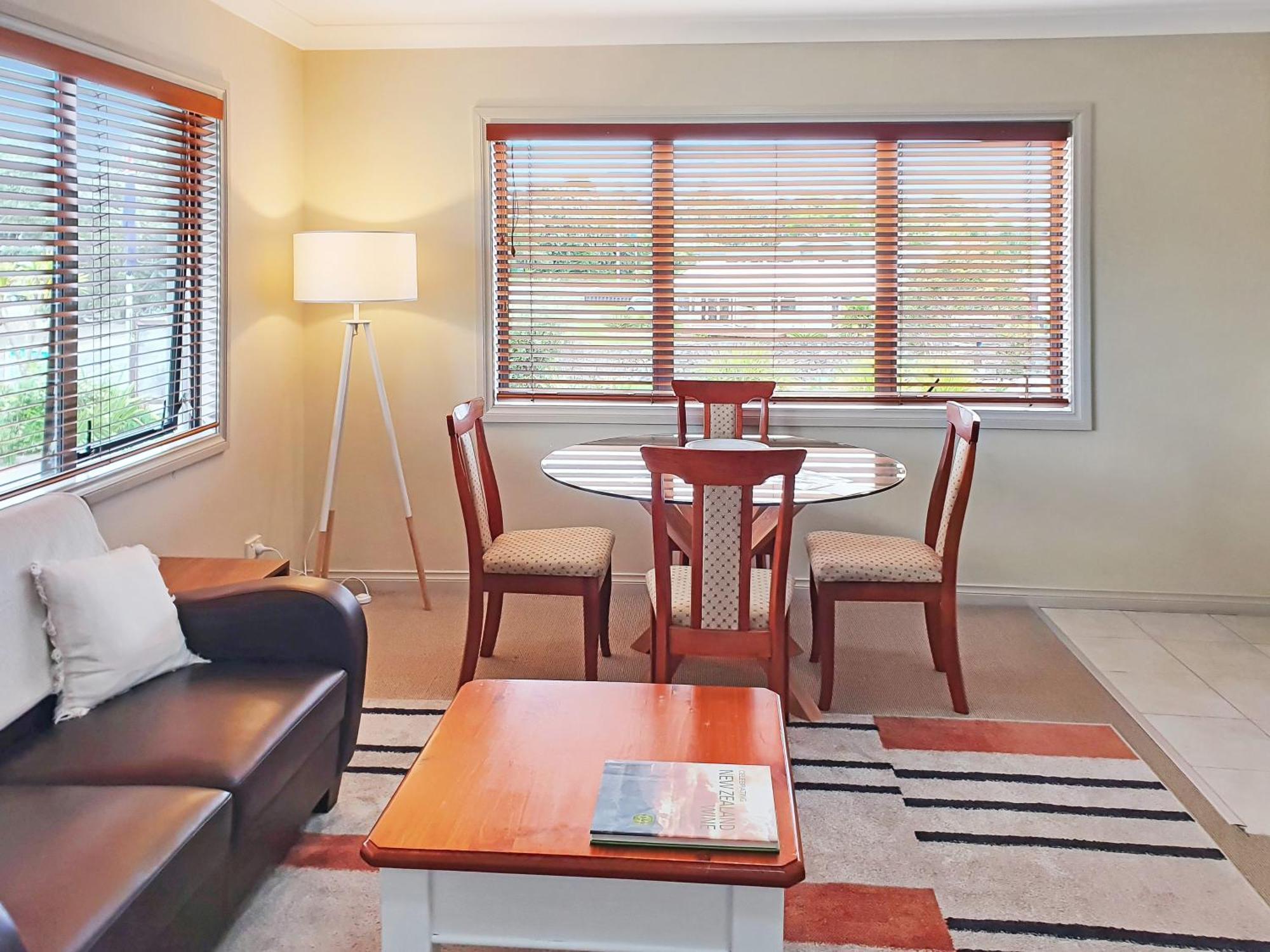 Whangaparaoa Lodge المظهر الخارجي الصورة